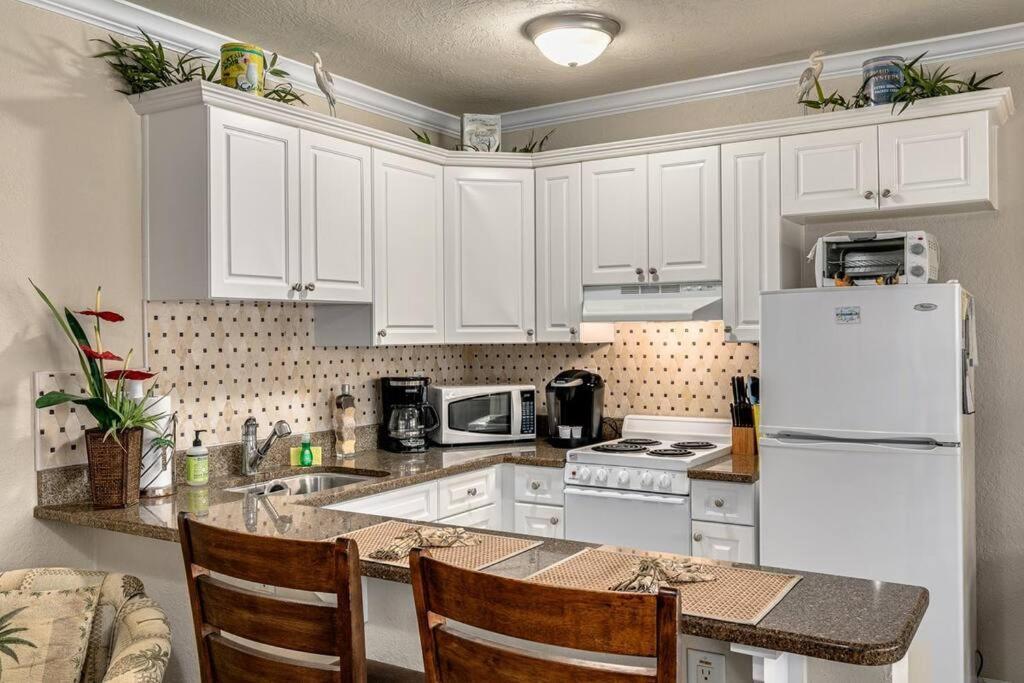 Walk To The Beach And Restaurants! - Coconut Villa'S Suite 2 St. Pete Beach Exteriér fotografie